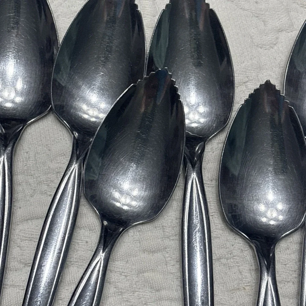 W.M. Rogers Grapefruit Spoons Flatware Set of 8